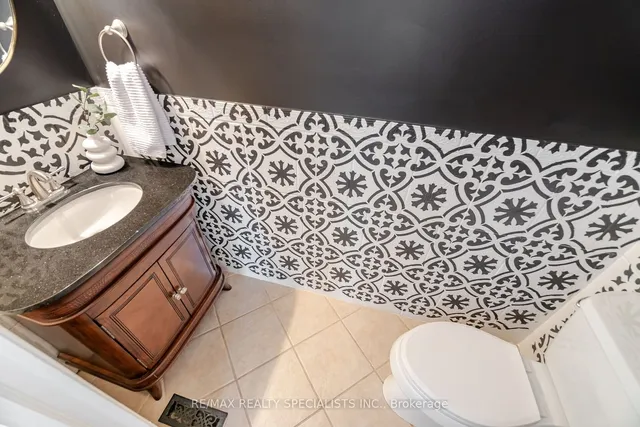 Additional image 20 of 563 Farmstead Dr