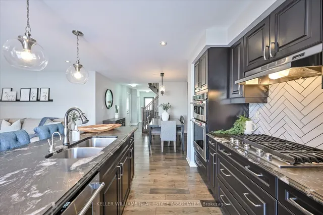 Additional image 10 of 1176 Duignan Cres