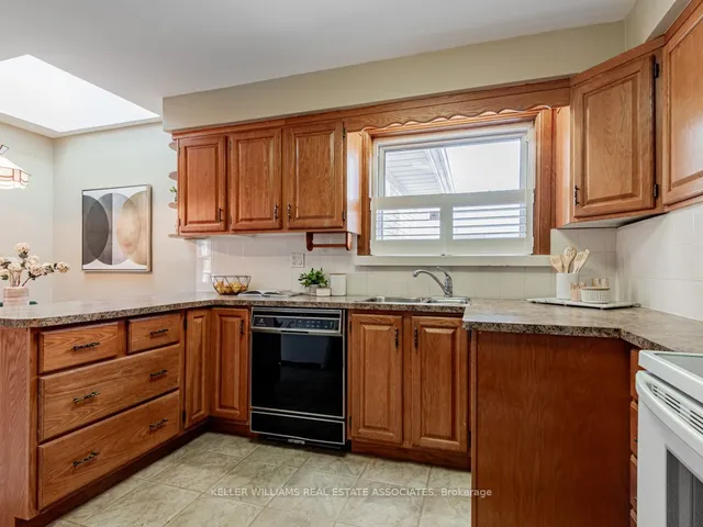 Additional image 8 of 28 Sellmar Rd