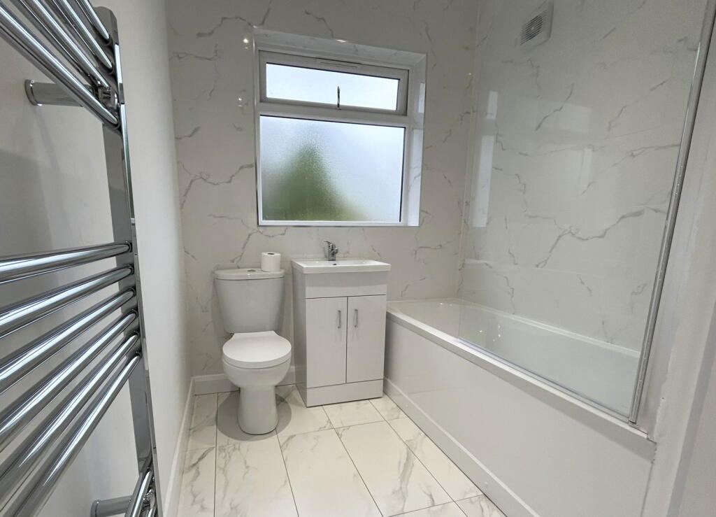 Additional image 12 of Clinton Road, Shirley