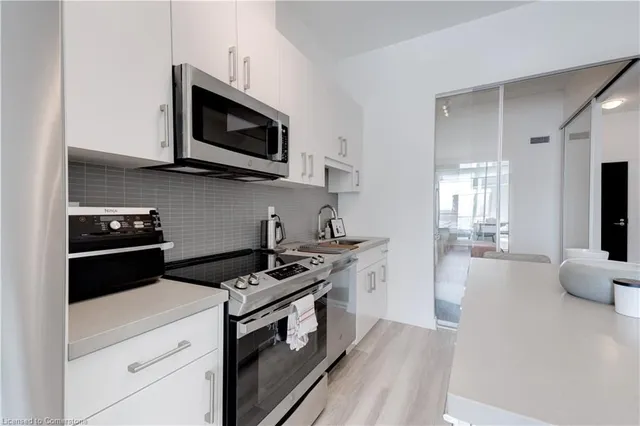 Additional image 9 of 2007 James St Unit 407