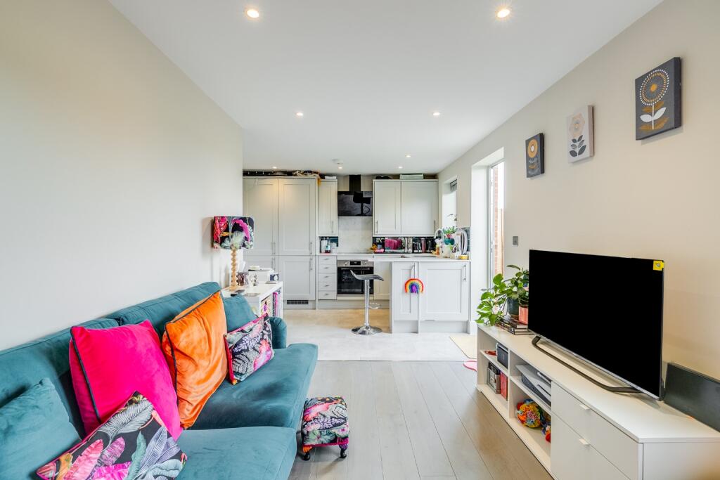 Additional image 4 of New Road, Welwyn Garden City, Hertfordshire, AL8