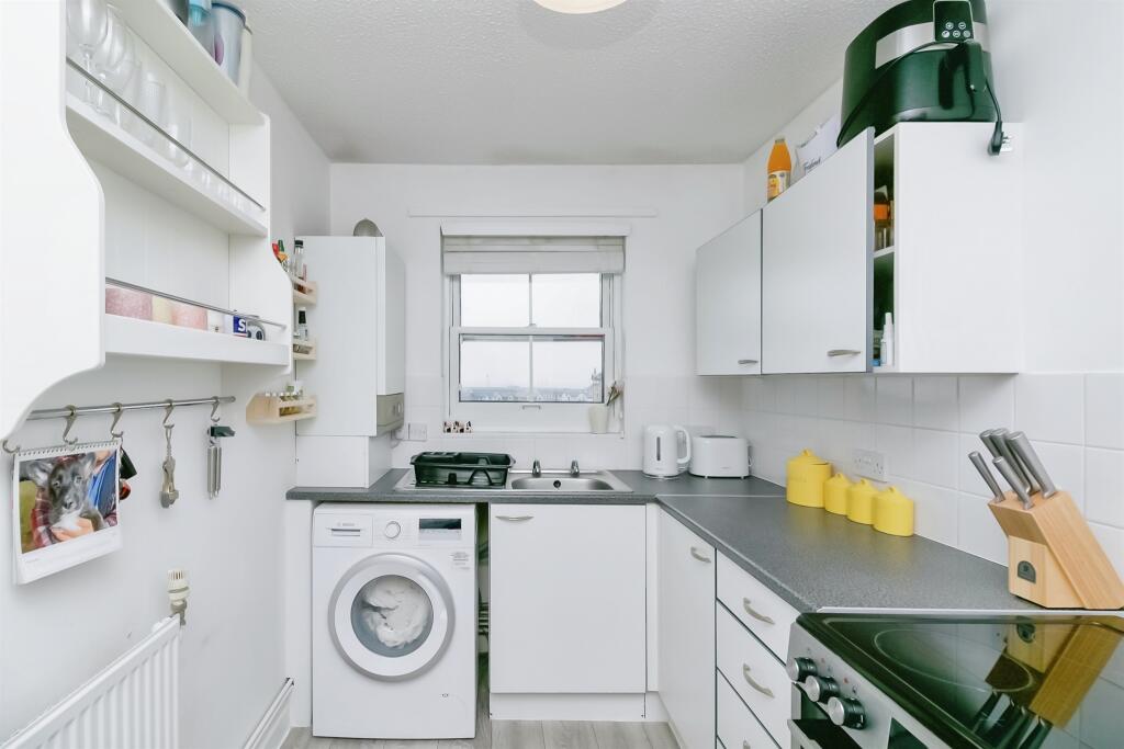 Additional image 3 of Dock View Road, BARRY