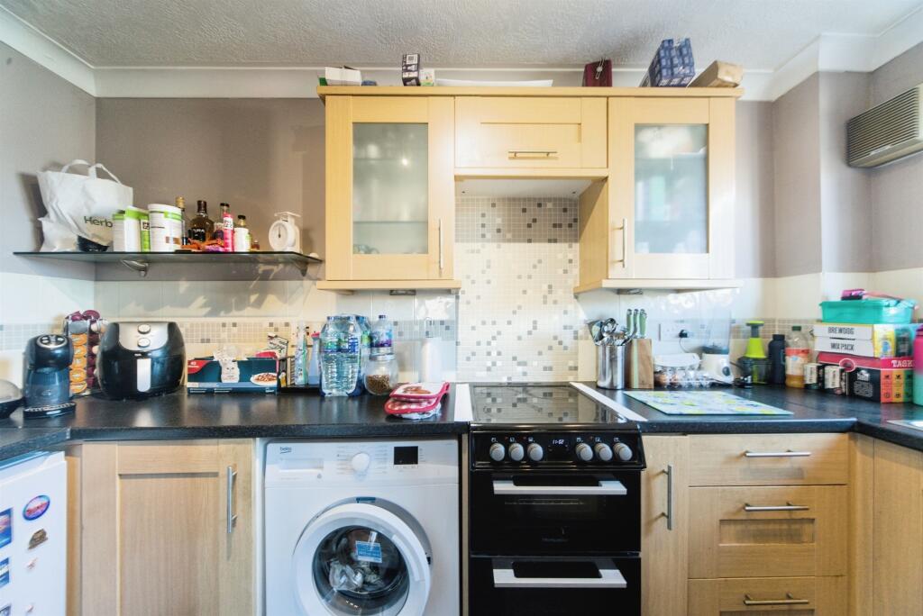 Additional image 4 of Royal Sovereign View, Eastbourne