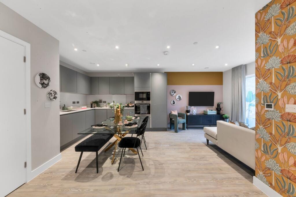 Additional image 3 of Newmarket Road, Cambridge, CB5