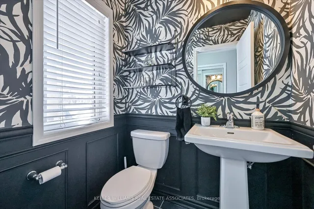 Additional image 14 of 1176 Duignan Cres