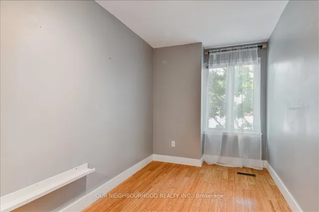 Additional image 23 of 69 Longboat Ave