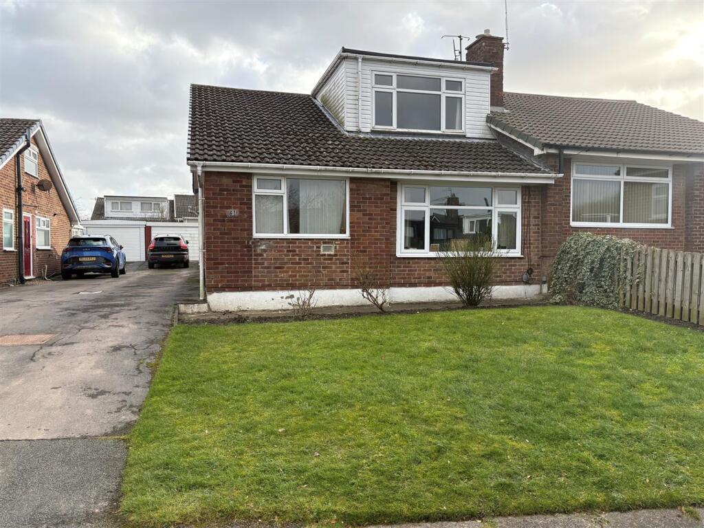 Frensham Drive, Horton Bank Top, Bradford