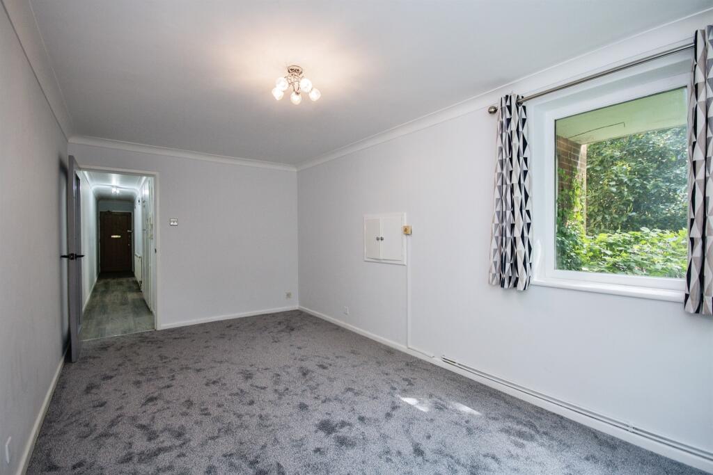 Additional image 3 of Richmond Park Road, Bournemouth