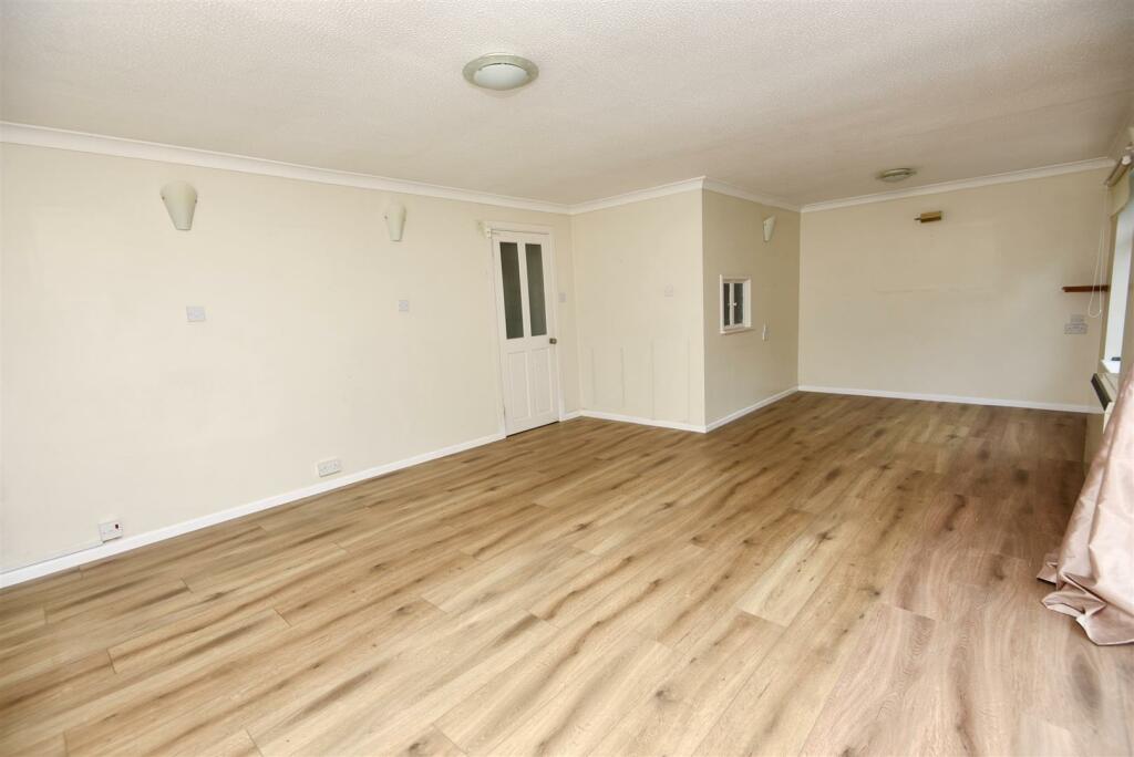 Additional image 5 of Park Road, Henstridge, Templecombe