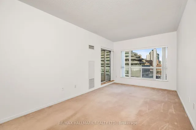 Additional image 4 of 909 Bay St Unit 709