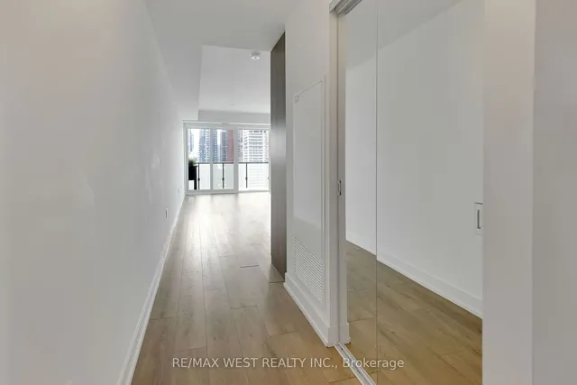 Additional image 6 of 575 Bloor St Unit 2102