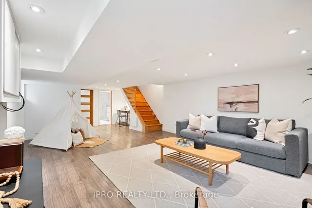 Additional image 38 of 43 Torrens Ave