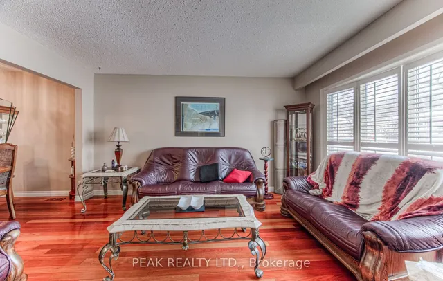 Additional image 10 of 93 Uxbridge Cres