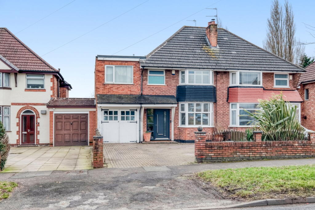 Coombes Lane, Longbridge, Birmingham, B31 4QS