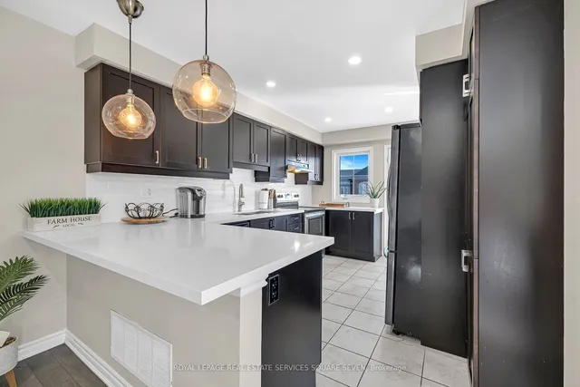 Additional image 10 of 105 Bond Head Crt