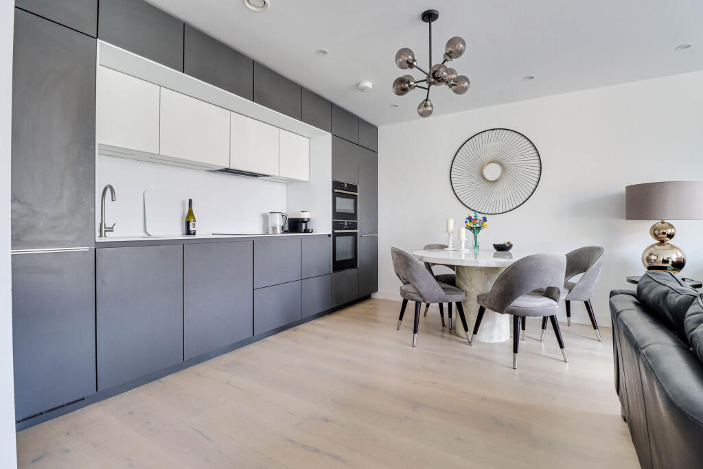 Additional image 3 of Gabriel Square, St. Albans, Hertfordshire, AL1