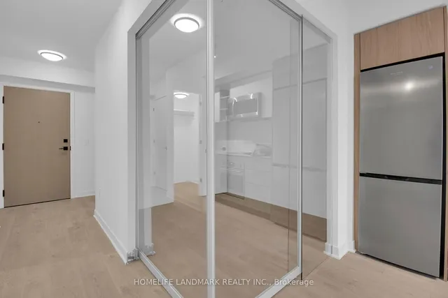 Additional image 14 of 36 Zorra St Unit 522