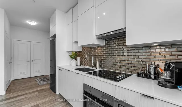 Additional image 12 of 195 Redpath Ave Unit Ph04