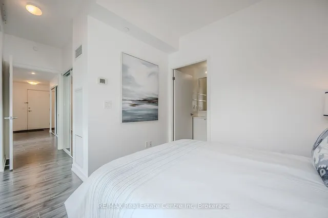 Additional image 23 of 18 Rean Dr Unit 523