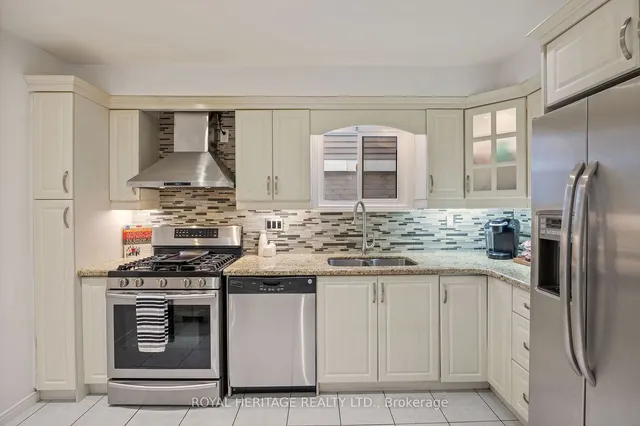 Additional image 13 of 109 Plumrose Ptwy