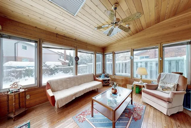 Additional image 20 of 37 Carl Cres