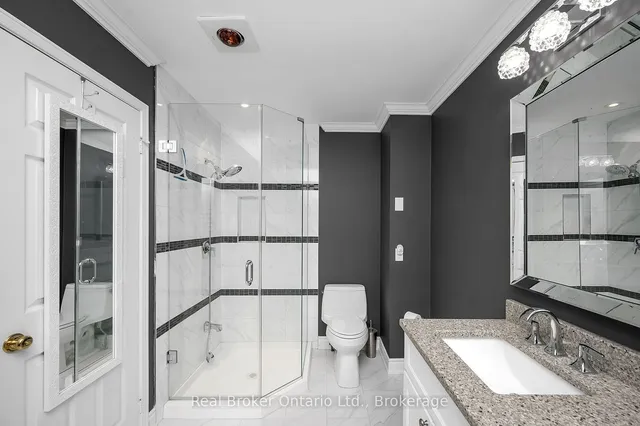 Additional image 19 of 2141 Country Club Dr Unit 7