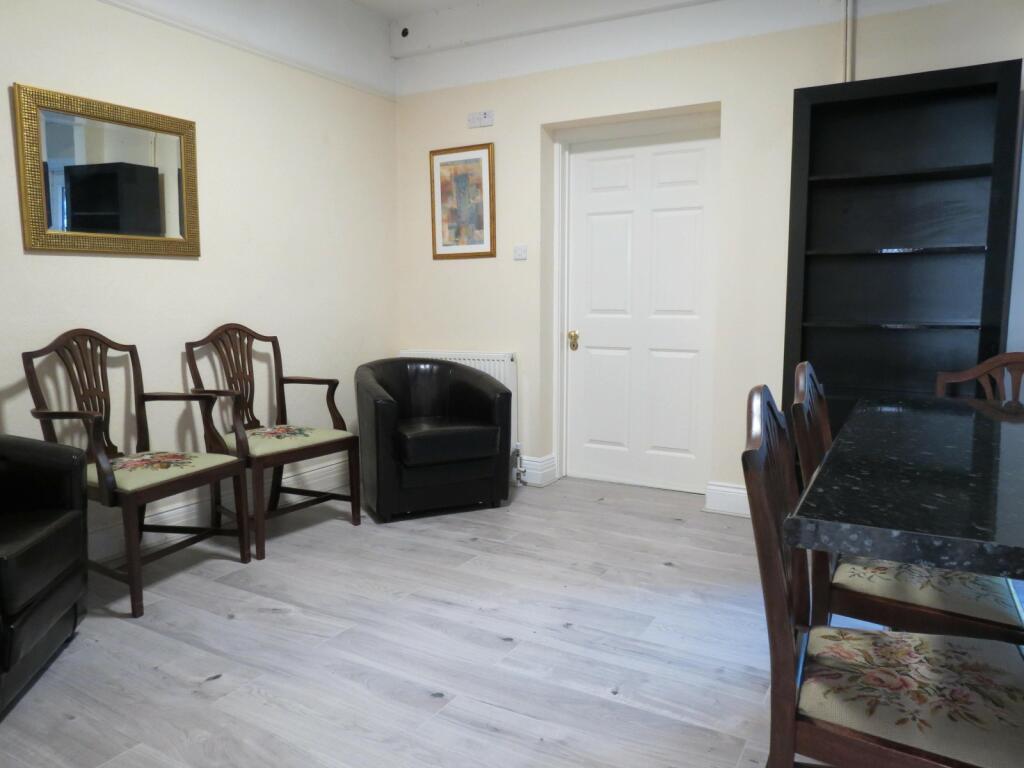 Additional image 3 of 5 bedroom Detached House in Charminster