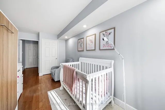 Additional image 19 of 70 Mill St Unit 303