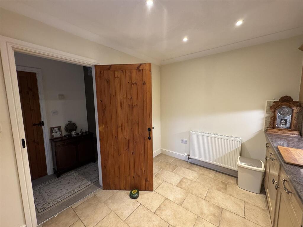 Additional image 6 of Castle Hill Lane, Mere, Warminster