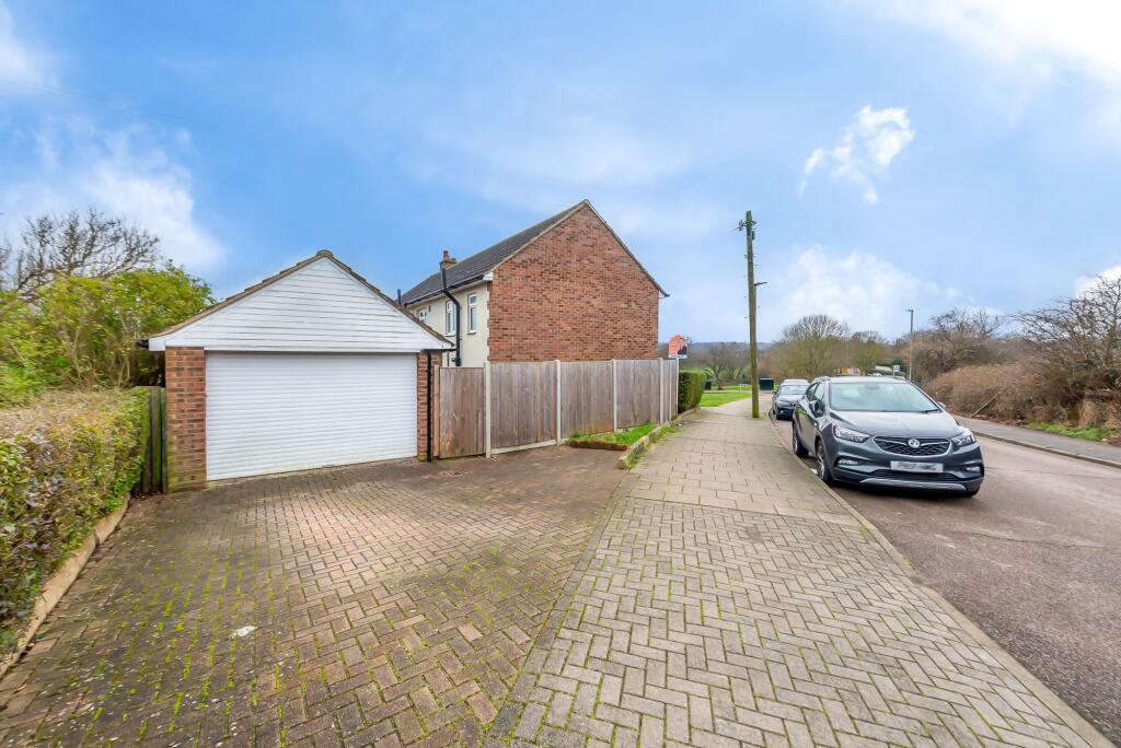 Additional image 15 of Slades Drive, Chislehurst, BR7