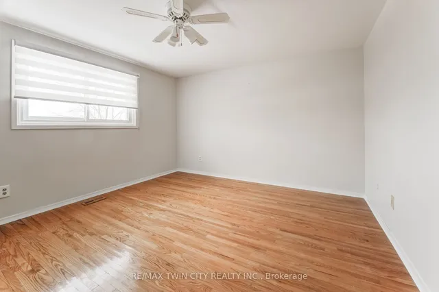 Additional image 7 of 122 FOREST GLEN Cres