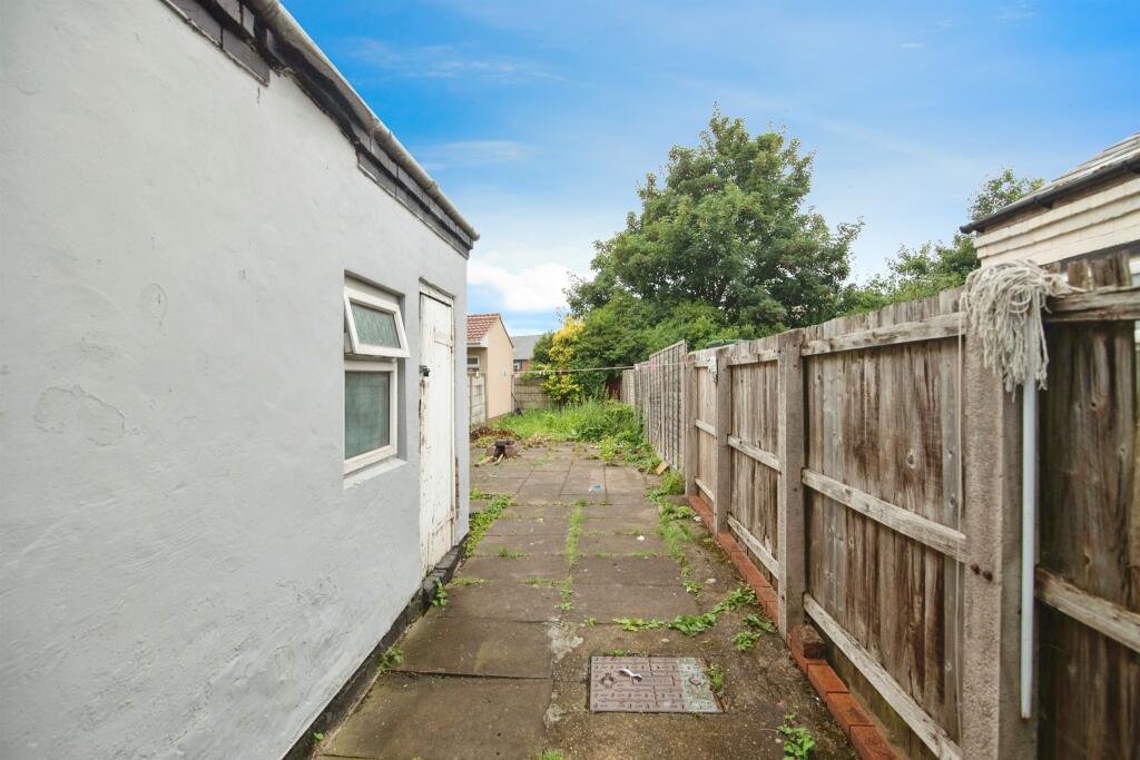 Additional image 9 of Thompson Road, Oldbury