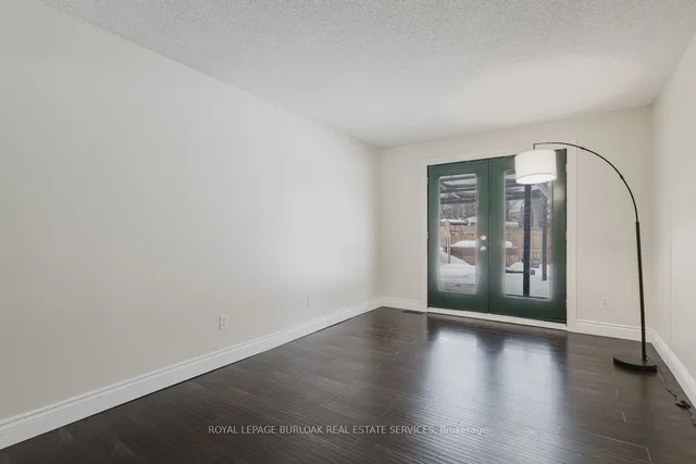 Additional image 16 of 2241 Melanie Crt