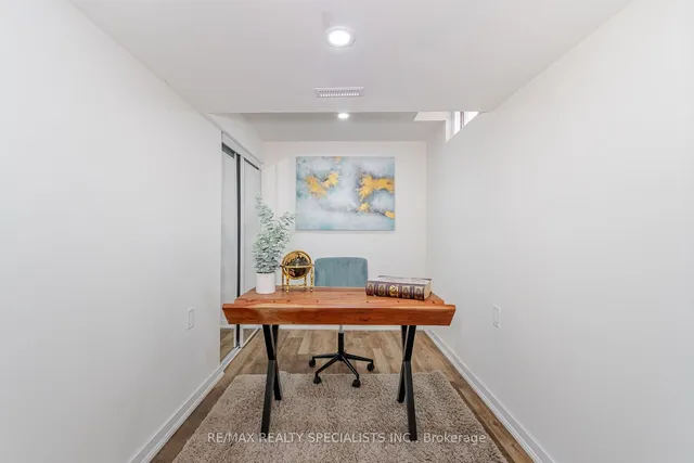 Additional image 15 of 21 Porteous Circ