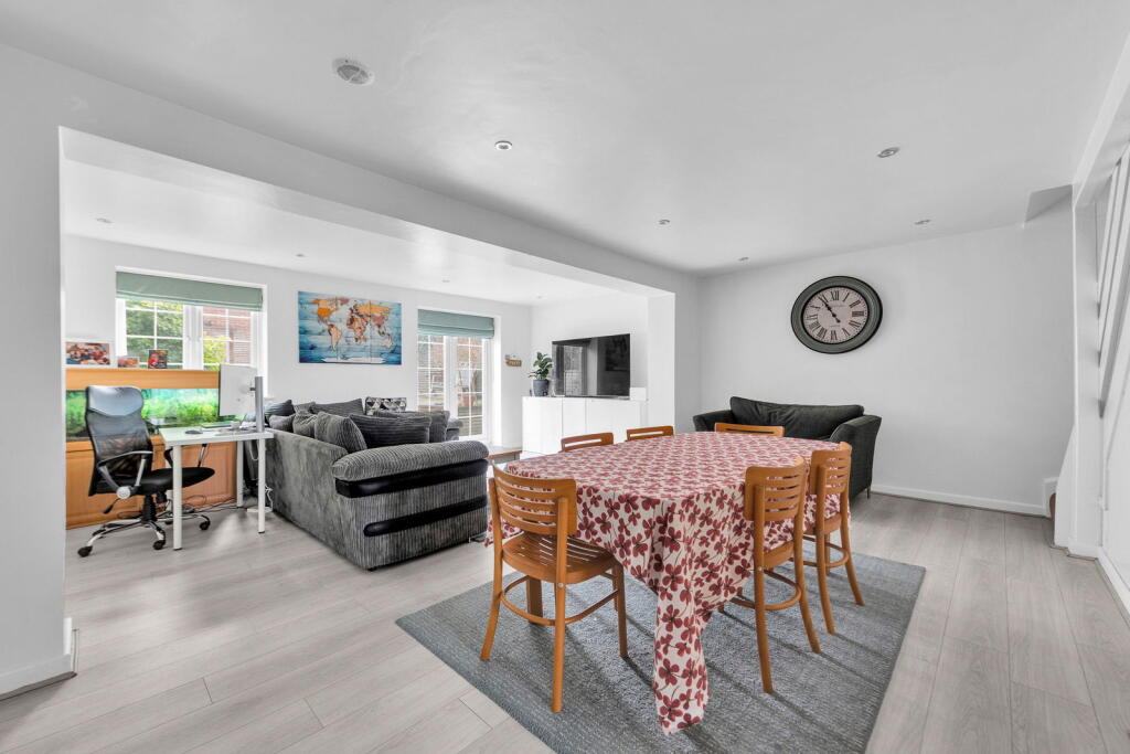 Additional image 17 of Stapleton Road, Orpington, BR6