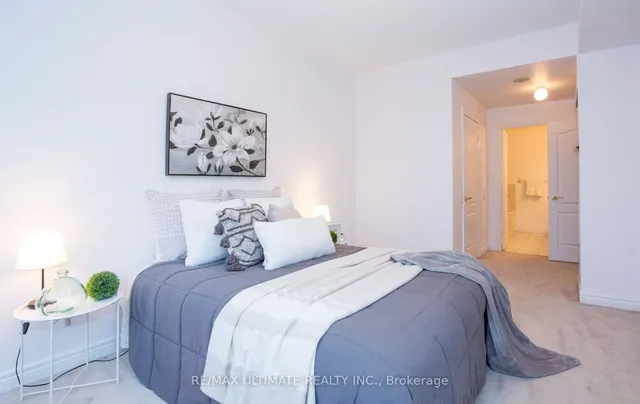 Additional image 20 of 2 Edith Dr Unit 304