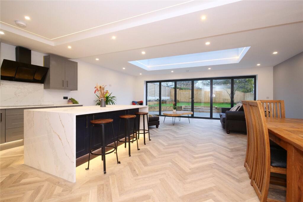 Additional image 3 of Woodlands Grove, Baildon, Shipley, West Yorkshire, BD17