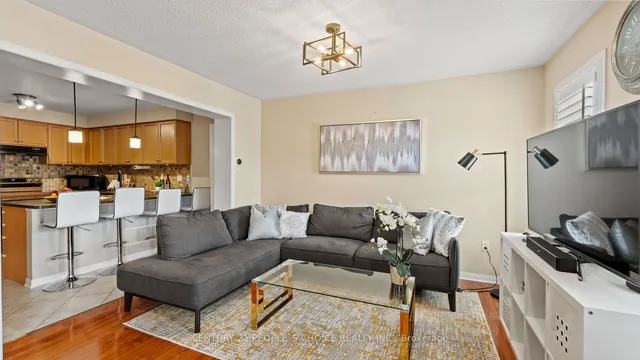 Additional image 9 of 897 Willingdon Cres