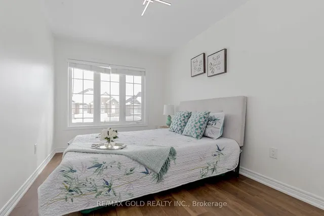 Additional image 37 of 66 Crumlin Cres