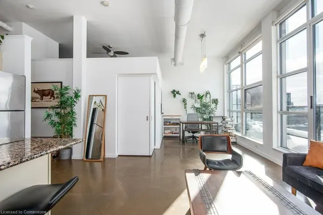 Additional image 12 of 404 King St Unit 610