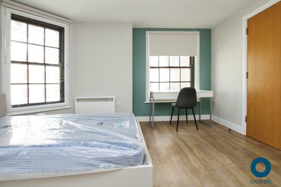 Additional image 4 of Small Street - City Centre