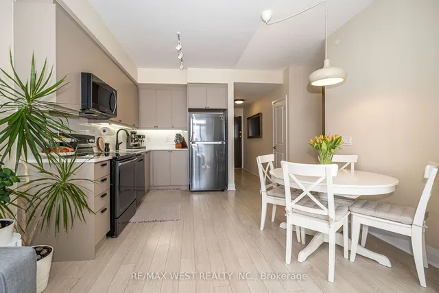 Additional image 9 of 15 Zorra St Unit 605