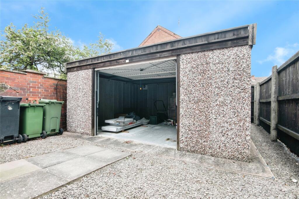 Additional image 15 of Foxlydiate Crescent, Redditch, Worcestershire, B97