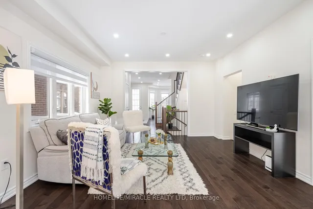 Additional image 8 of 90 Folgate Cres