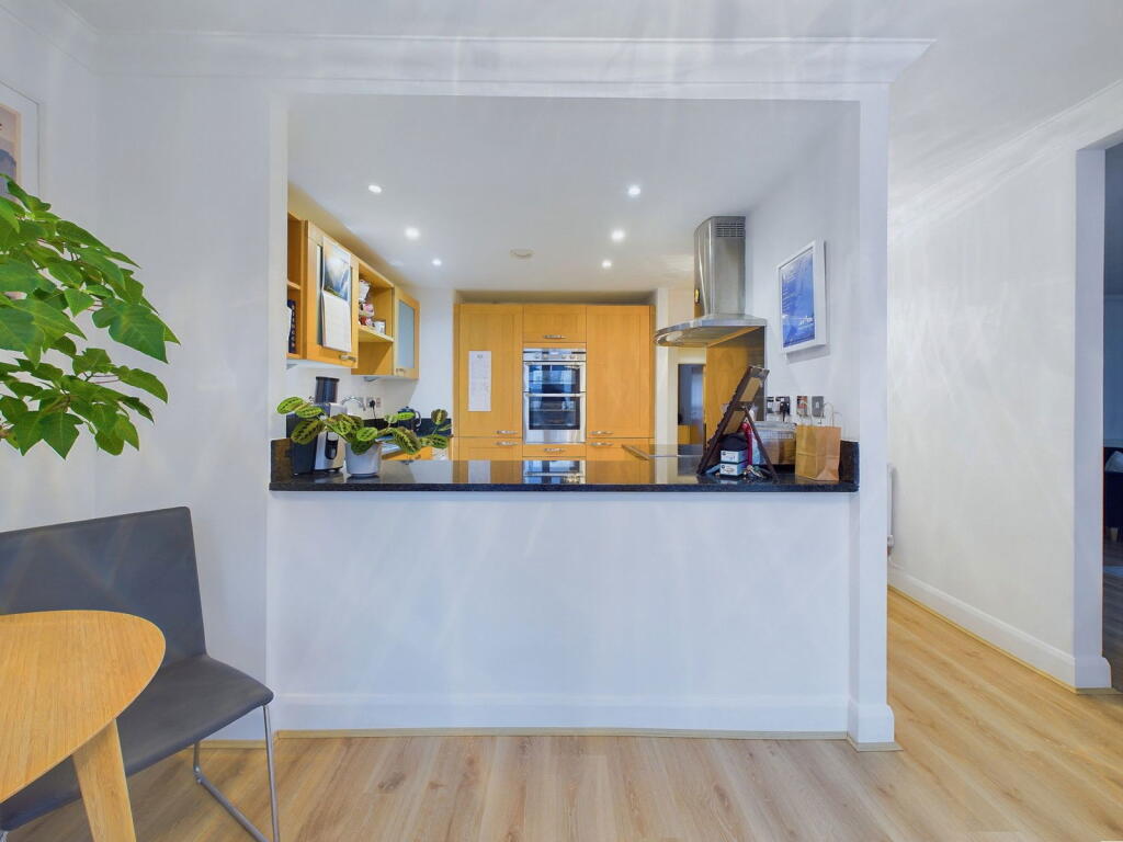 Additional image 9 of Warnes, Steyne Gardens, Worthing BN11 3DW