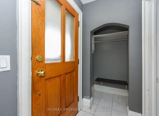 Additional image 6 of 165 Lambton Ave