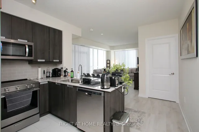 Additional image 10 of 65 Watergarden Dr Unit 408