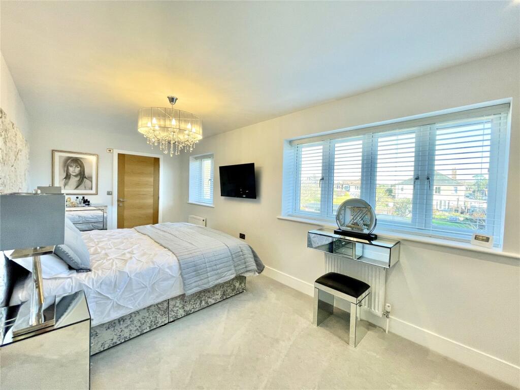 Additional image 10 of Chewton Way, Highcliffe On Sea, Christchurch, Dorset, BH23