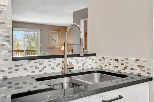 Additional image 13 of 205 Highland Cres Unit 8